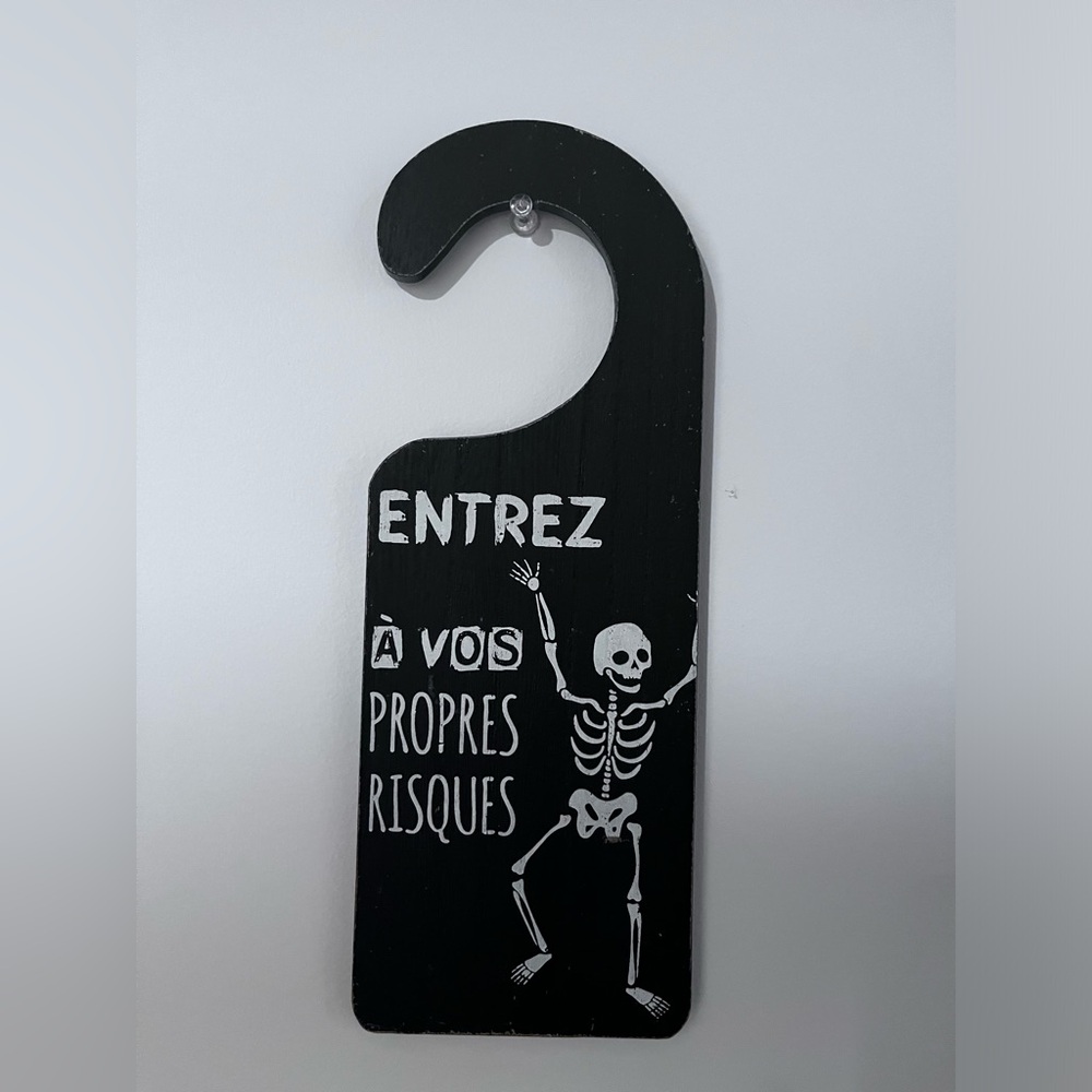 goth door decoration